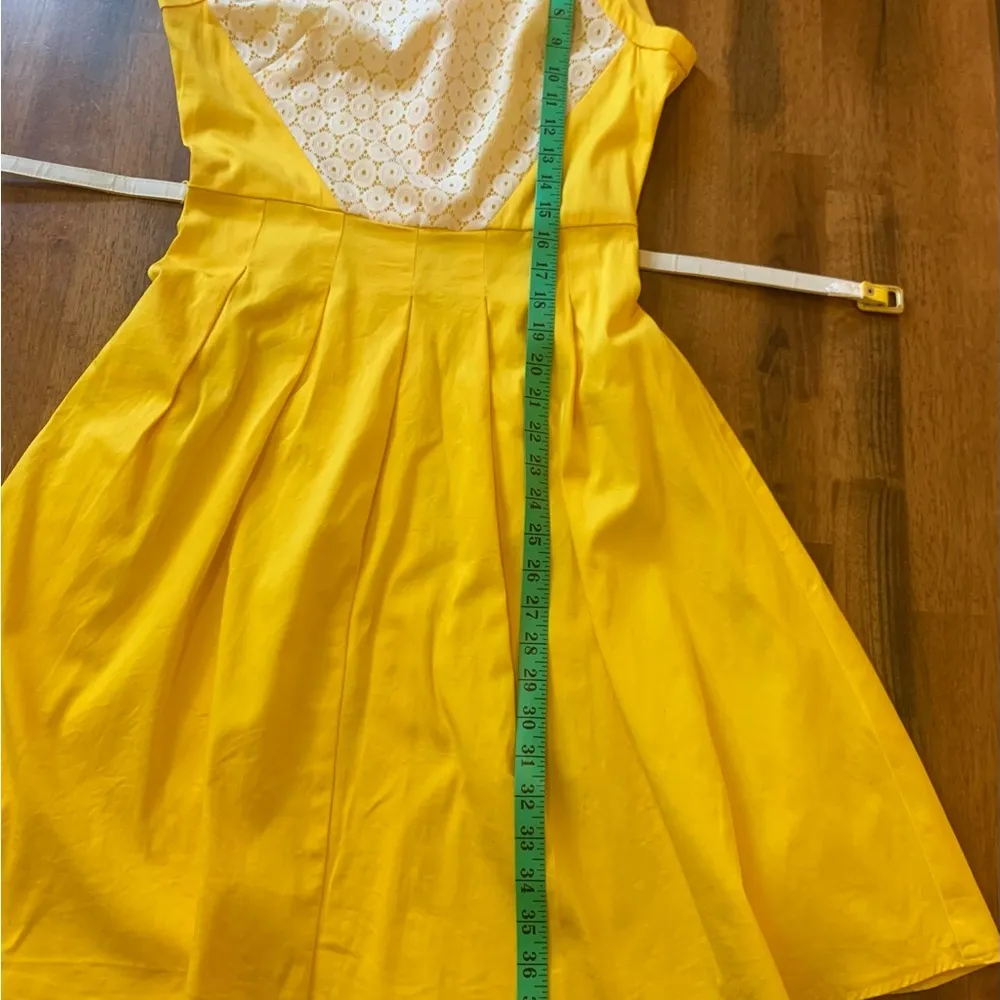 London style collection Dress Size 6 Yellow and White A line belted 50’s - Image 5