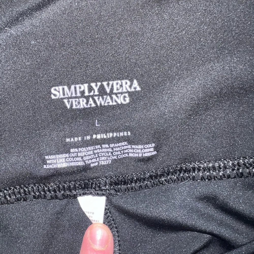 Vera Wang Black Camouflage Leggings size L - Image 5