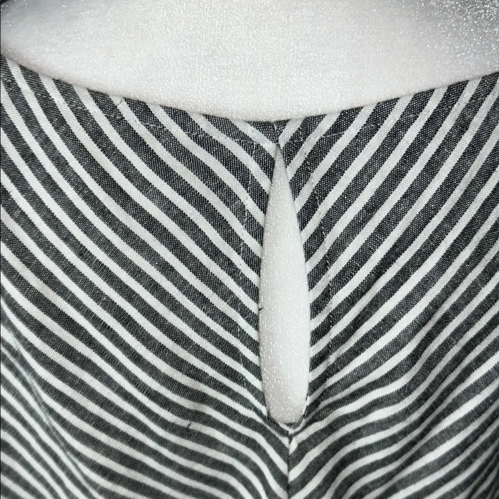 Soft Surroundings  Gray and White Asymmetrical Tunic - Image 7