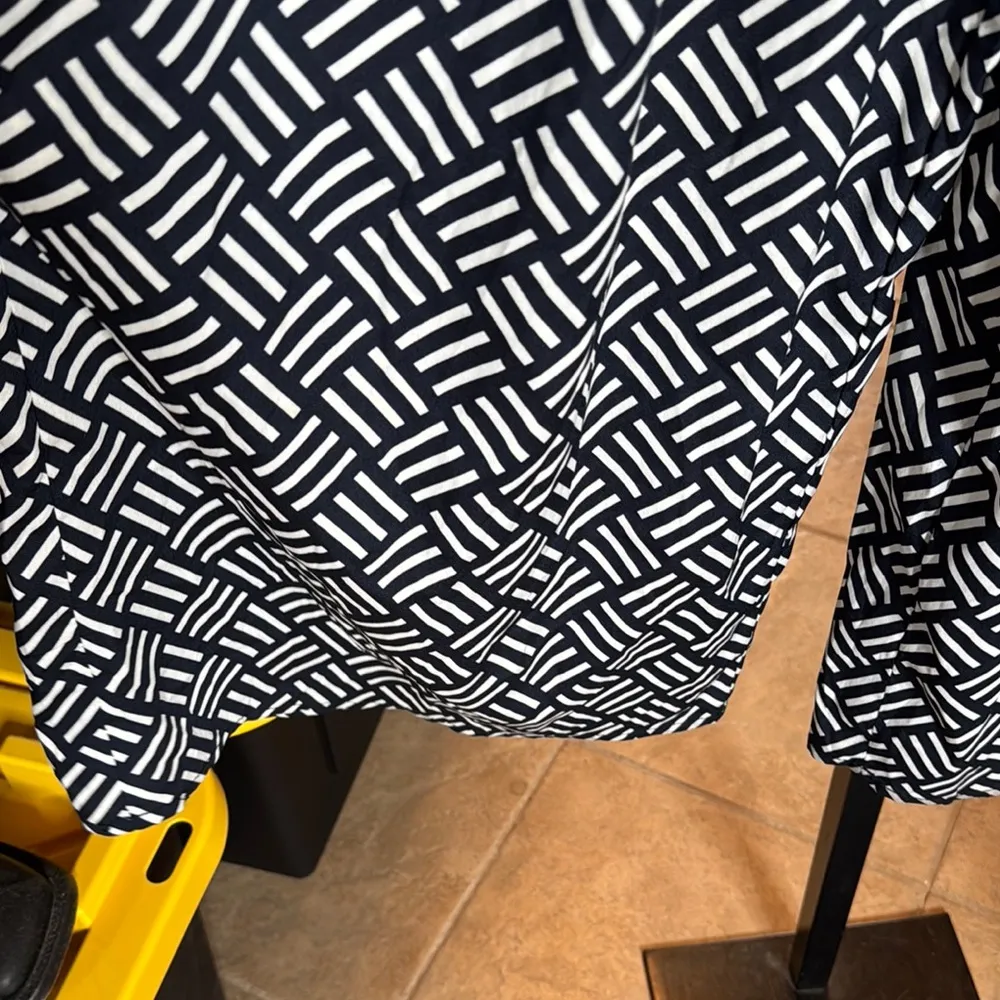 Zara Trafaluc Navy and White Geometric Wide Leg Pants w/ Belt Size Small - Image 7