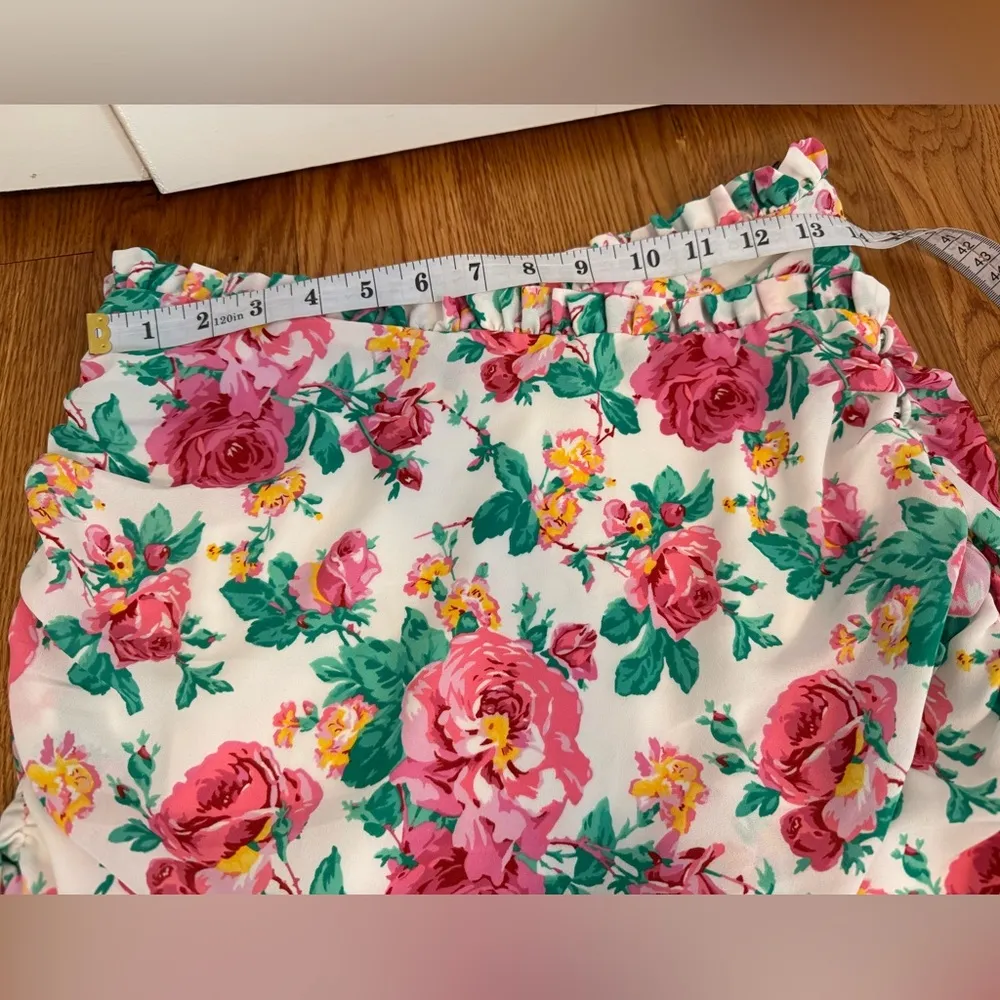 For Love & Lemons Becca Mini Skirt in Ivory With Pink Flowers size Medium - Image 6