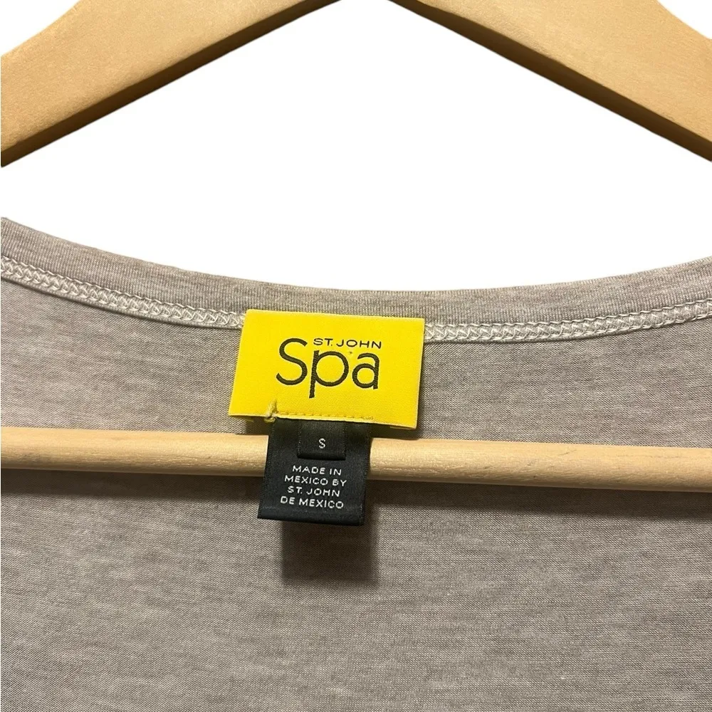 St. John Spa Oatmeal Melange Embellished Short Sleeve Shirt Size Small - Image 3