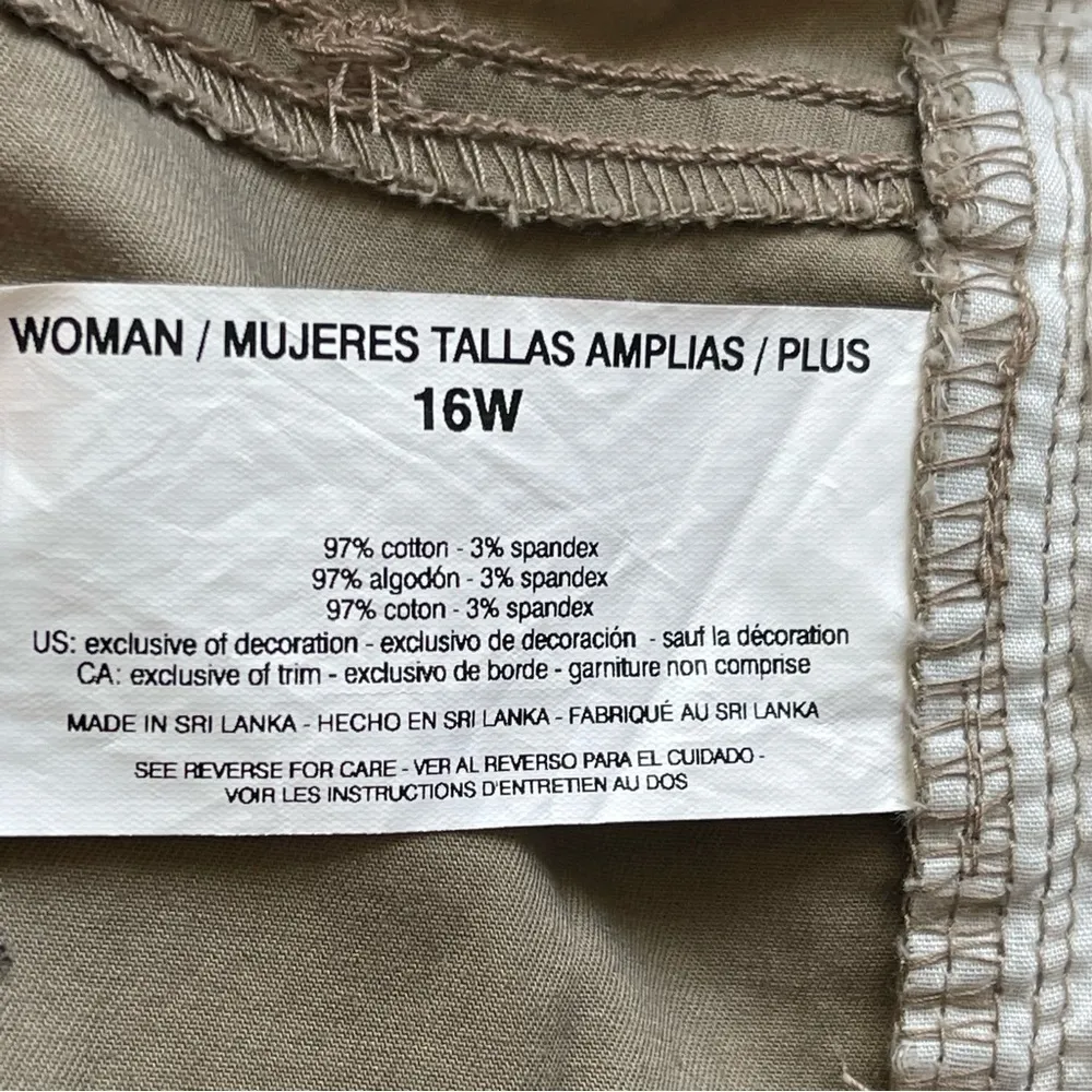 Gloria Vanderbilt Women’s Generation Pleated Shorts Plus Size 16W Pockets - Image 8