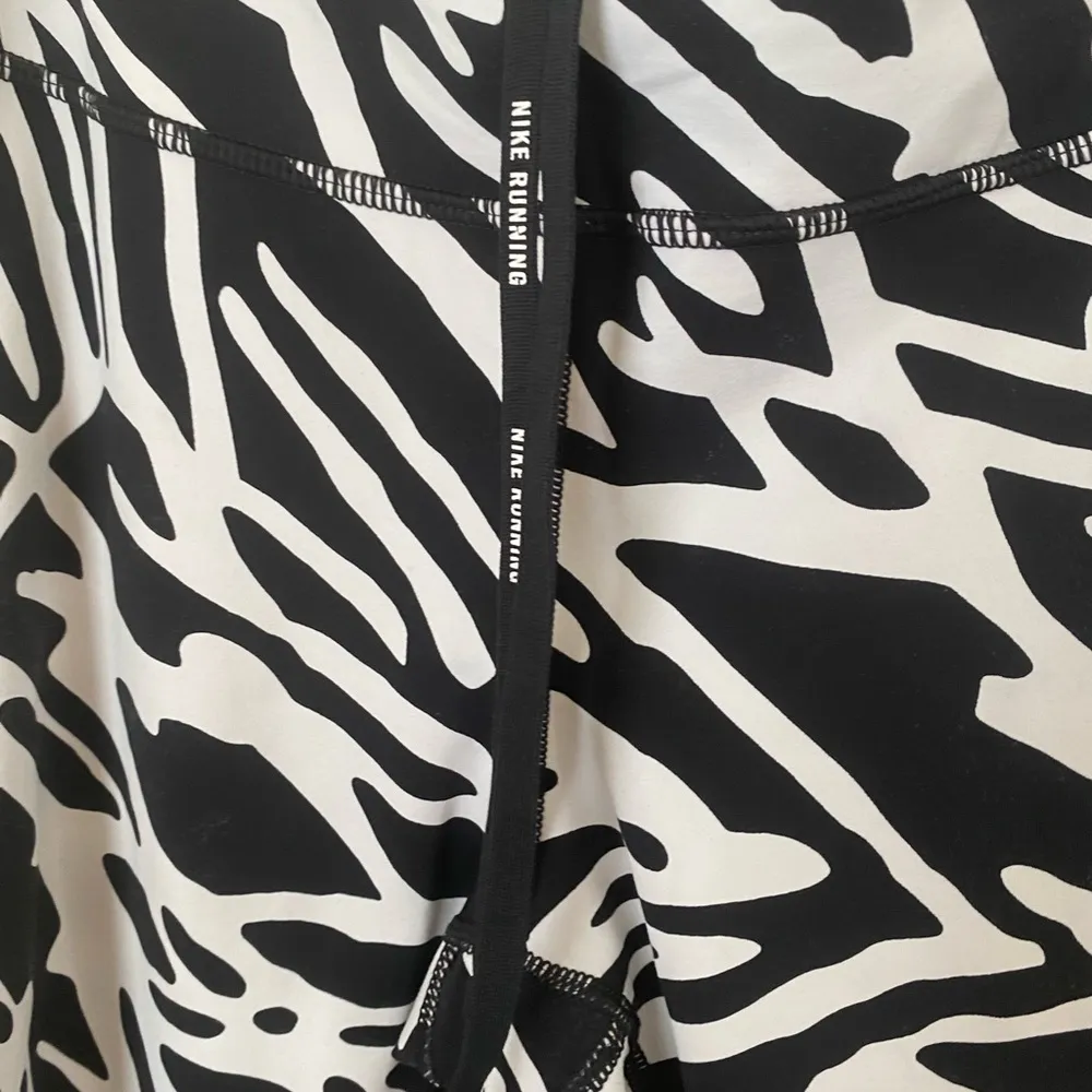 Nike Dri-fit high rise 7/8 leggings▪️size MT - Image 9