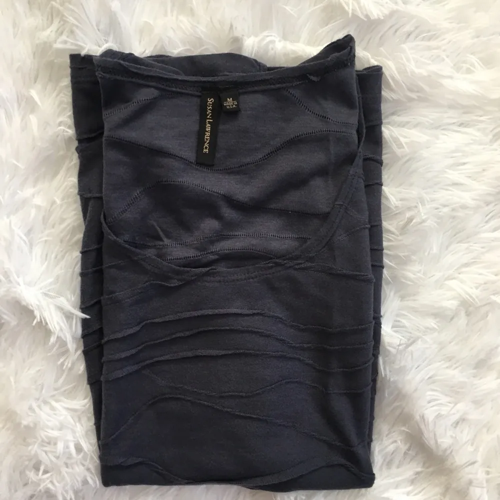 Susan Lawrence women’s Tank top Size Medium - Image 4