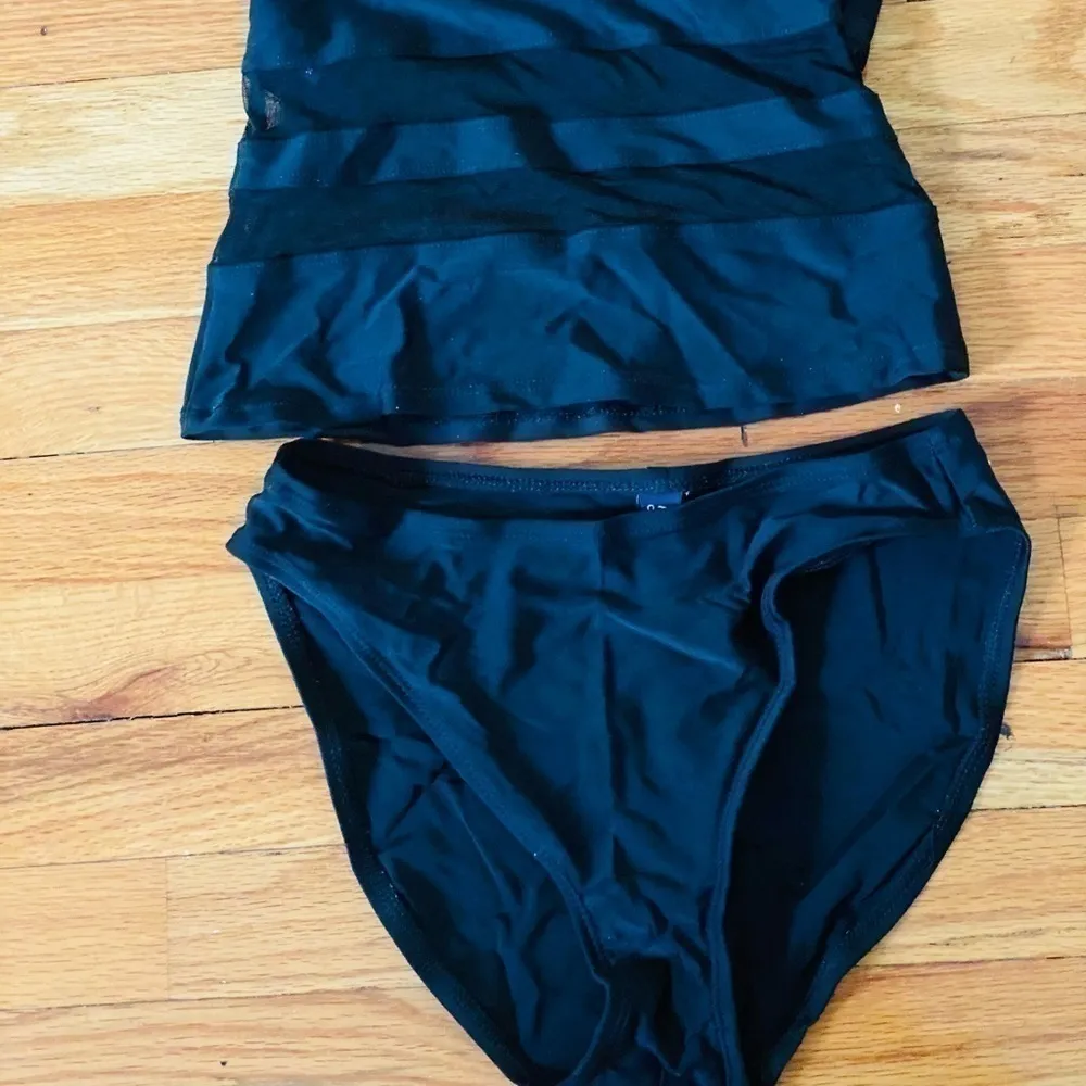 Anne Cole black Takini . Mesh stripes around top. Size small. EUC. - Image 7