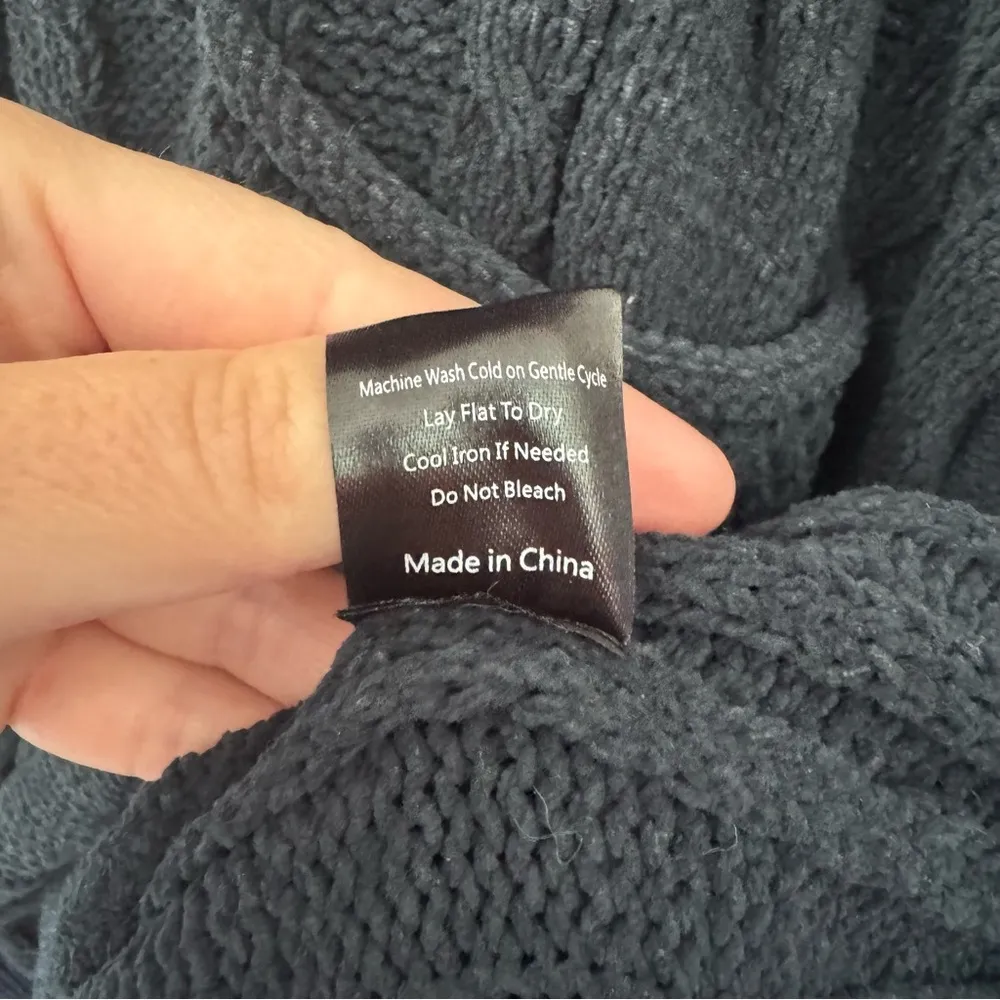 POL  Black Enola Open Tie Back Oversized Sweater Size Large - Image 7