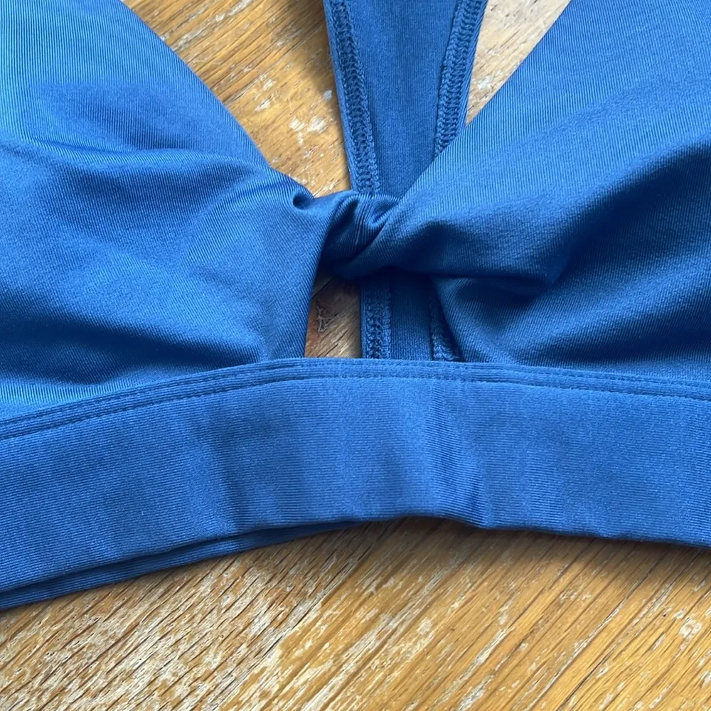 Victorias Secret Pink Sport bra size medium - Image 2