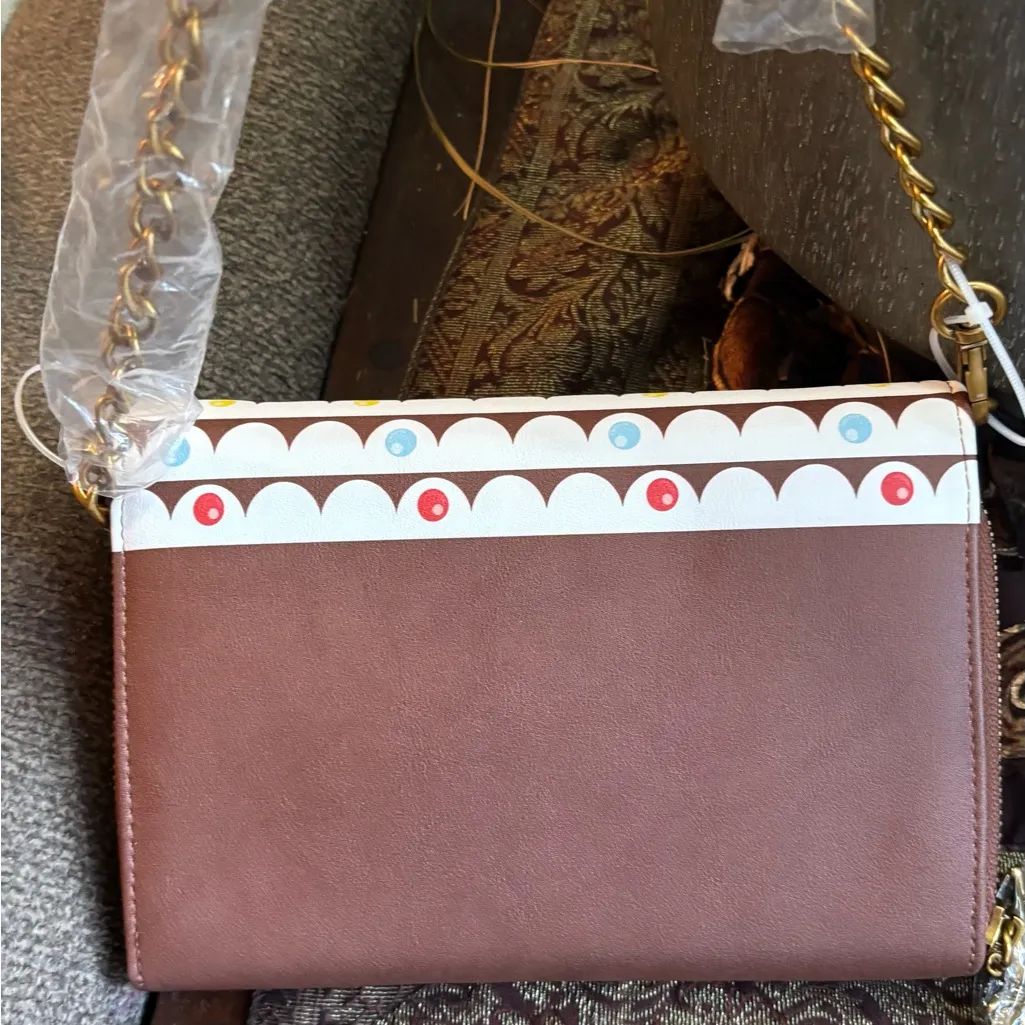 Authentic BETSEY JOHSON GINGERBREAD 2 compartments flap Crossbody - Image 5