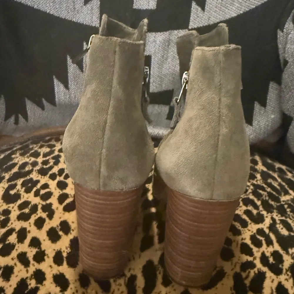Jessica Simpson Brown and Green Heeled Boots with Peep-Toe and Chunky Heel - Image 2