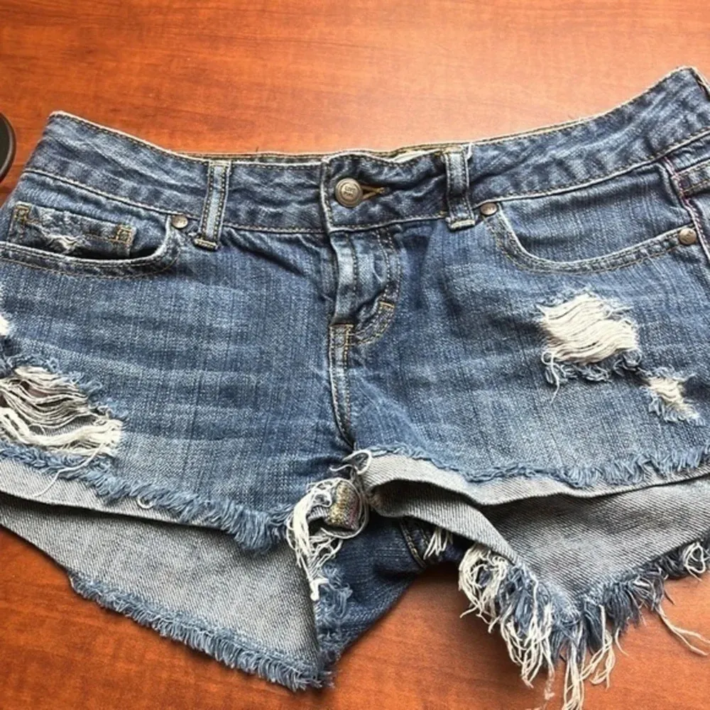 Pink ladies shorts size 2 - Image 4