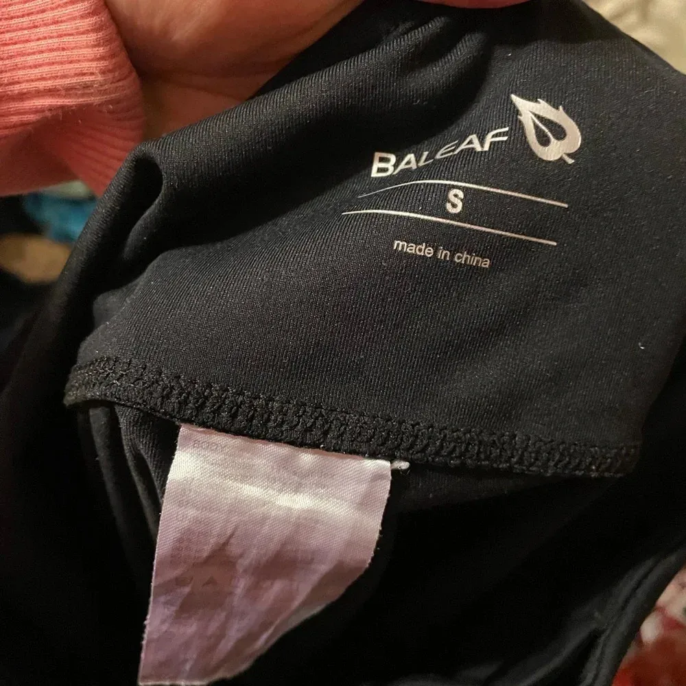 BALEAF BLACK SIDE POCKET BIKE SHORTS - Image 3