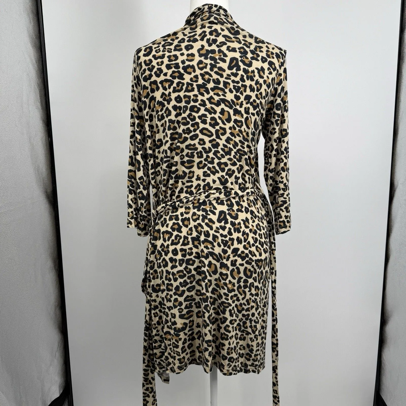 Posh Peanut Womens Leopard Print Robe Size M Lightweight Belted Bamboo Lounge Brown Size M - Image 6