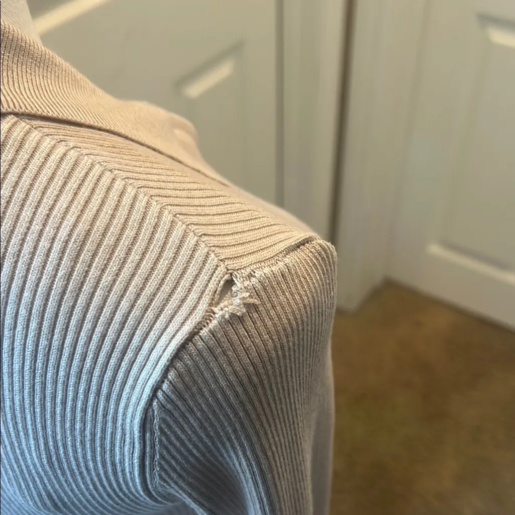 Hippie Rose Light Gray Ribbed Cardigan - Image 4