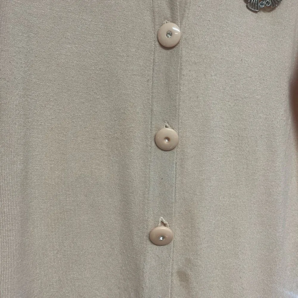 Twelve by Twelve Los Angeles Cream Cardigan Sweater | Size M with Metallic Pin Size M - Image 6