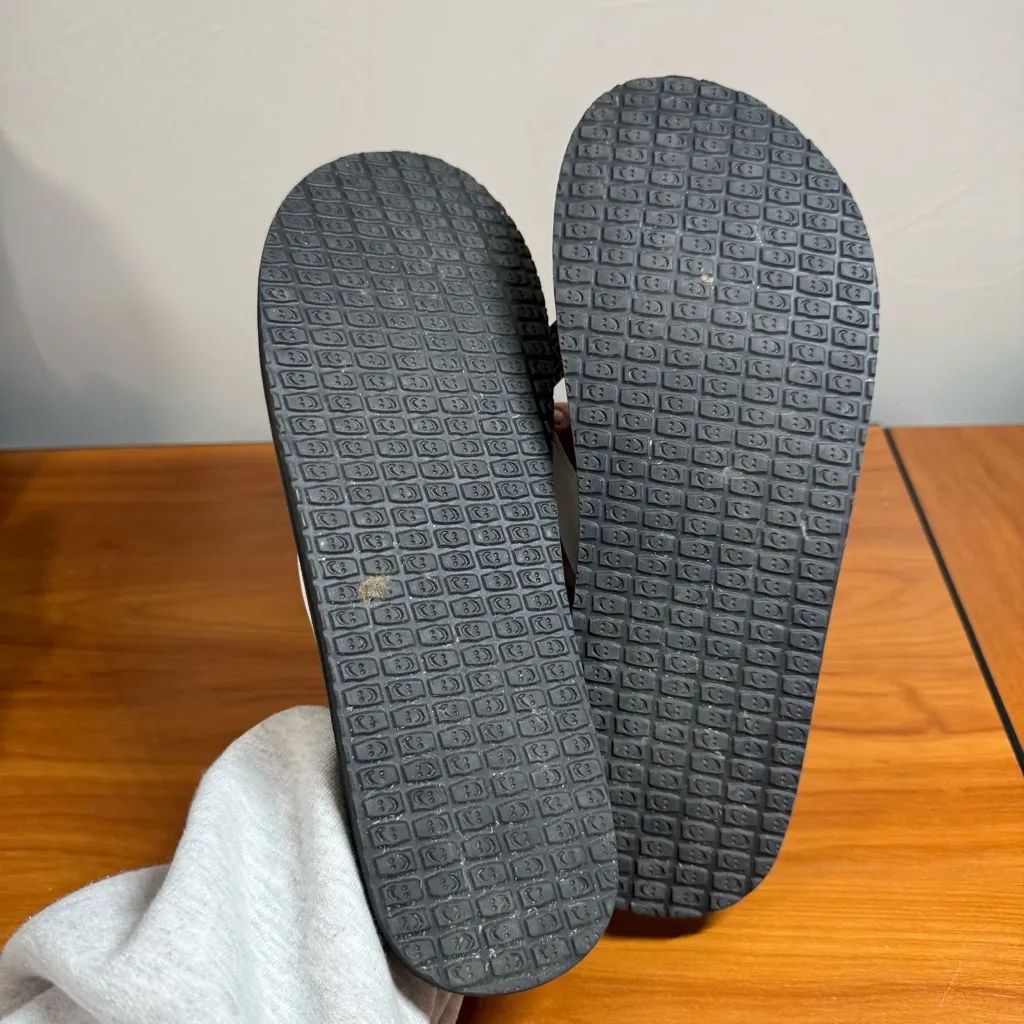 Sanuk Women's Serenity  Yoga Flip Flop Foam Comfort Black White Slip on Thong 11 - Image 3