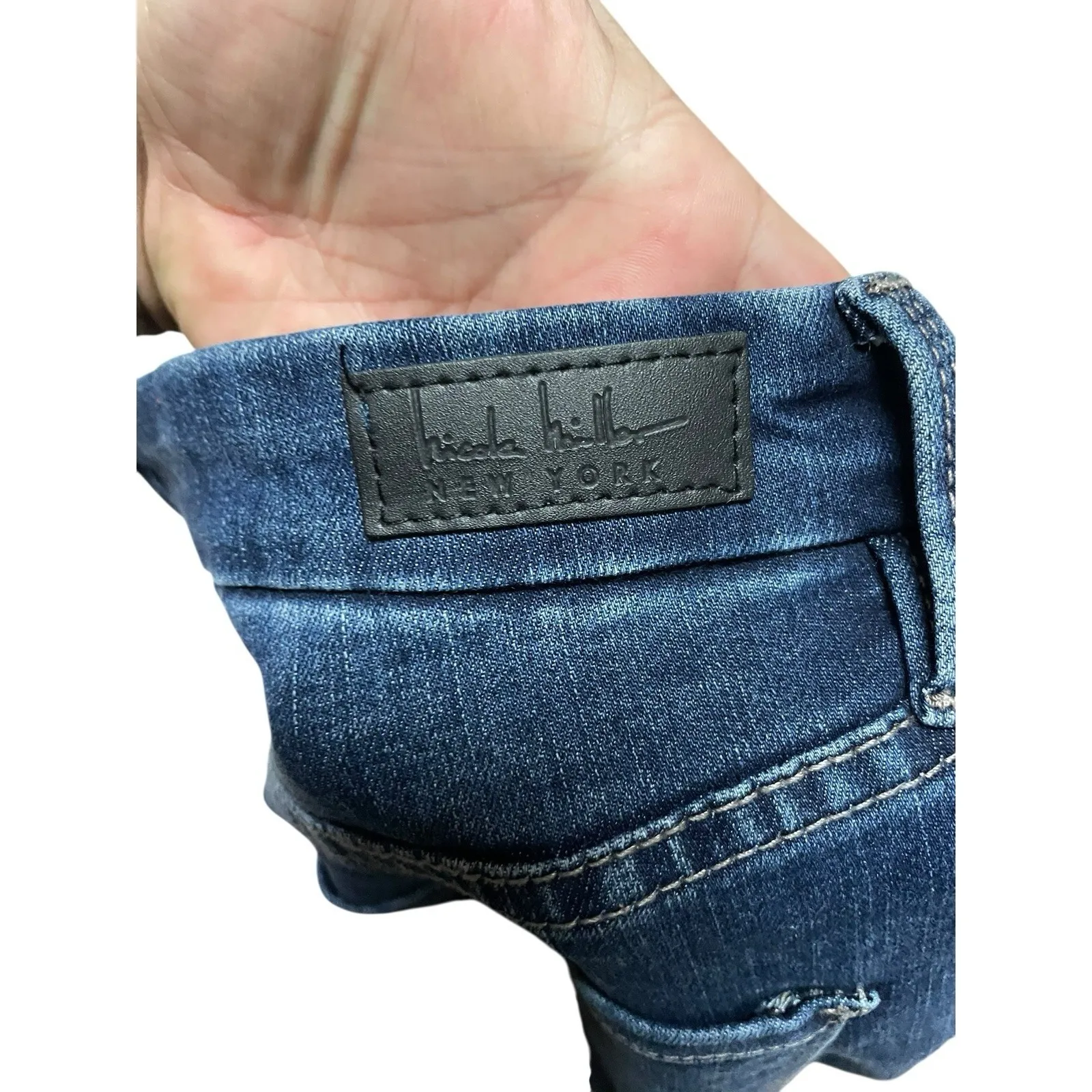 Nicole Miller NY Perfection Skinny Jeans Womens 8 Dark Wash Distressed NWT - Image 8