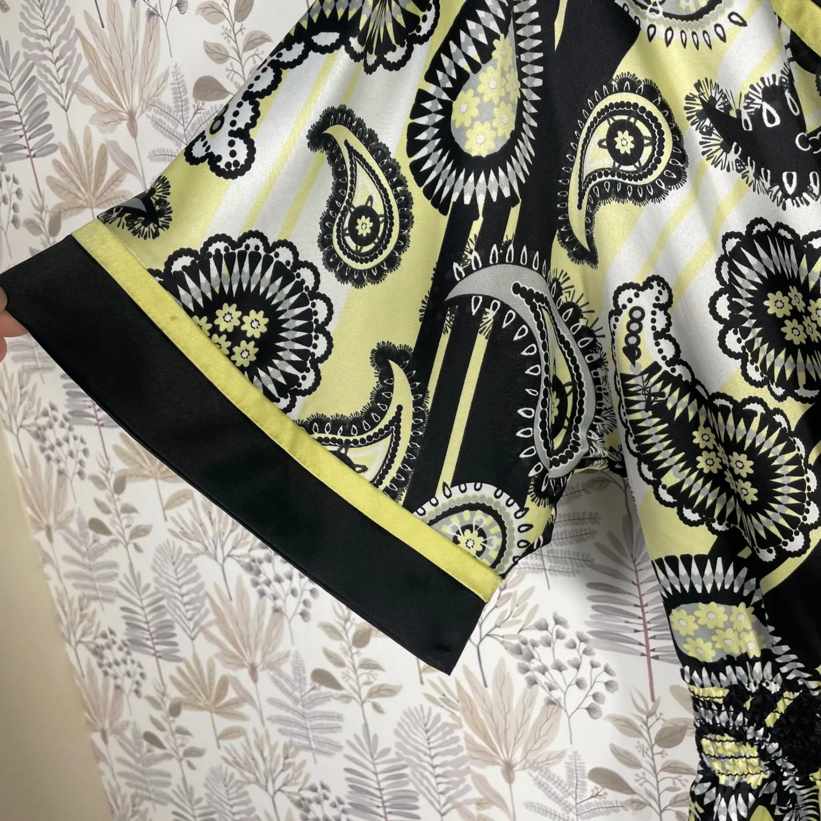 Chime Women's One‎ Shoulder Tunic Top M Paisley Yellow Black White One Shoulder Size M - Image 6