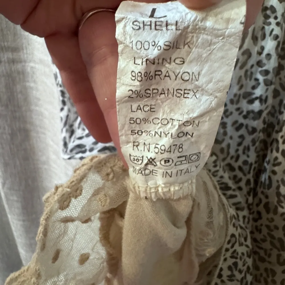 100% Silk✨Dolce Ragazza Beige & Black Leopard Print size Large Tank Top Blouse - Image 6