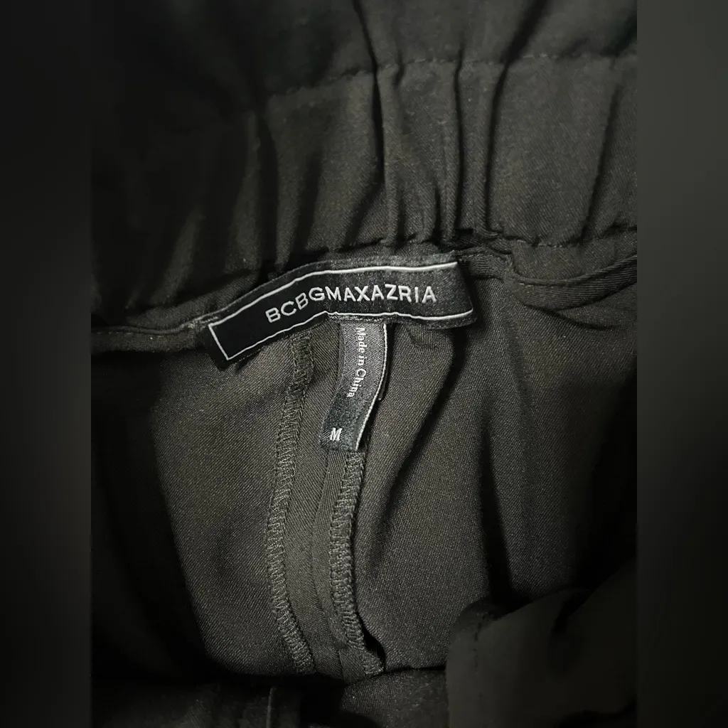 BCBGMAXAZRIA Women’s Black Shorts Size Medium EUC - Image 2