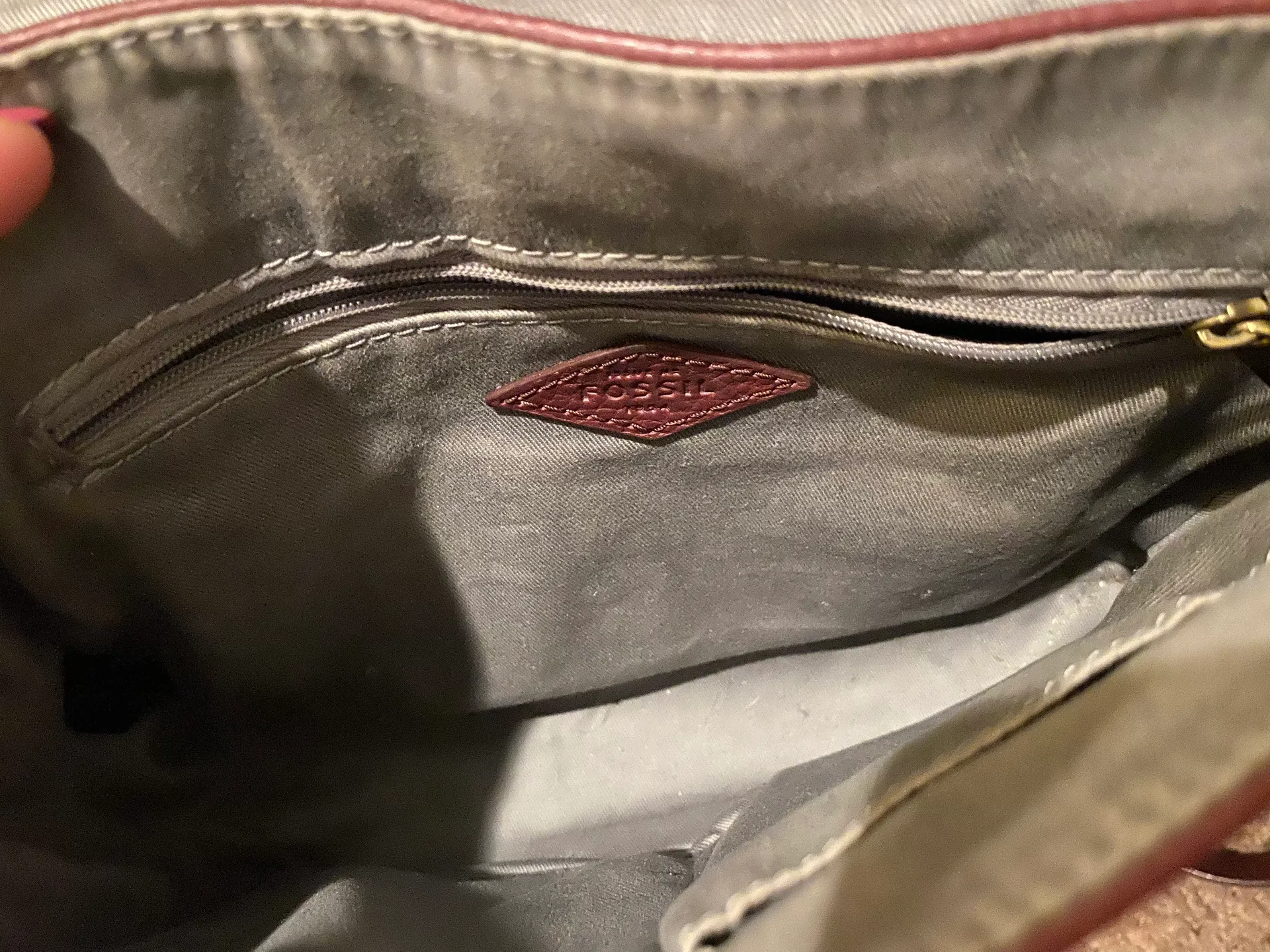 Leather Classic Tatum Crossbody Bag - Image 6