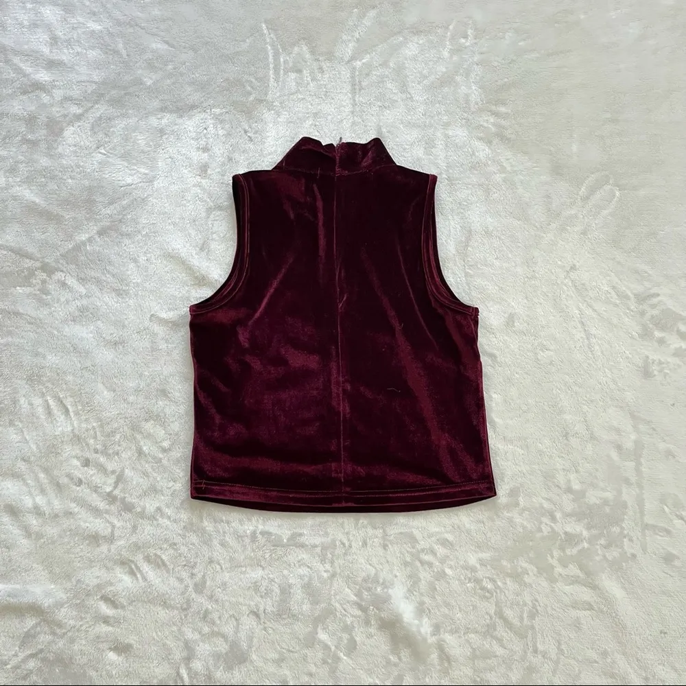 POL | Velvet Mock Neck Tank Top - Image 4
