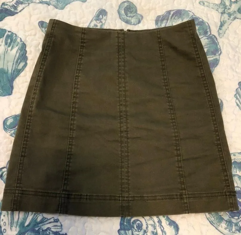 Tilly's Green Mini Skirt - Image 4