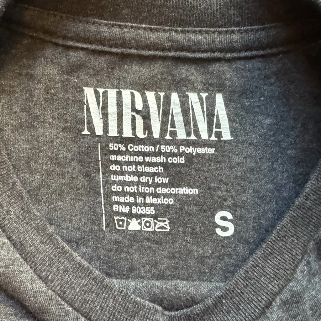 Nirvana  Rainbow Logo Smiley Face T-Shirt – Black  – Size Small - Image 5