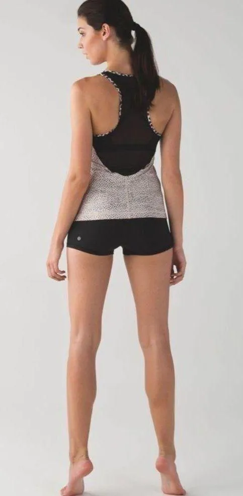 Lululemon Women's Dance To Yoga Tank in Animal Print Dottie Dash Grain Size 4 - Image 3