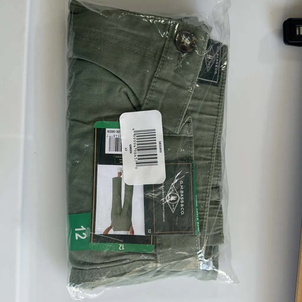 G.H. Bass & Co. Ladies' Chino Pants Ankle Length, - Image 7