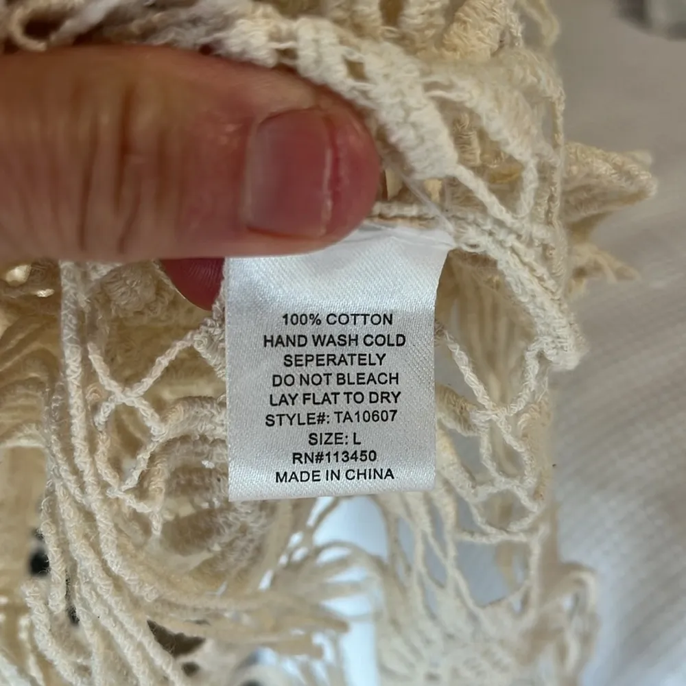 Romantic Beige crochet lace boutique top Envy womens Large sheer Beach Fringe - Image 5