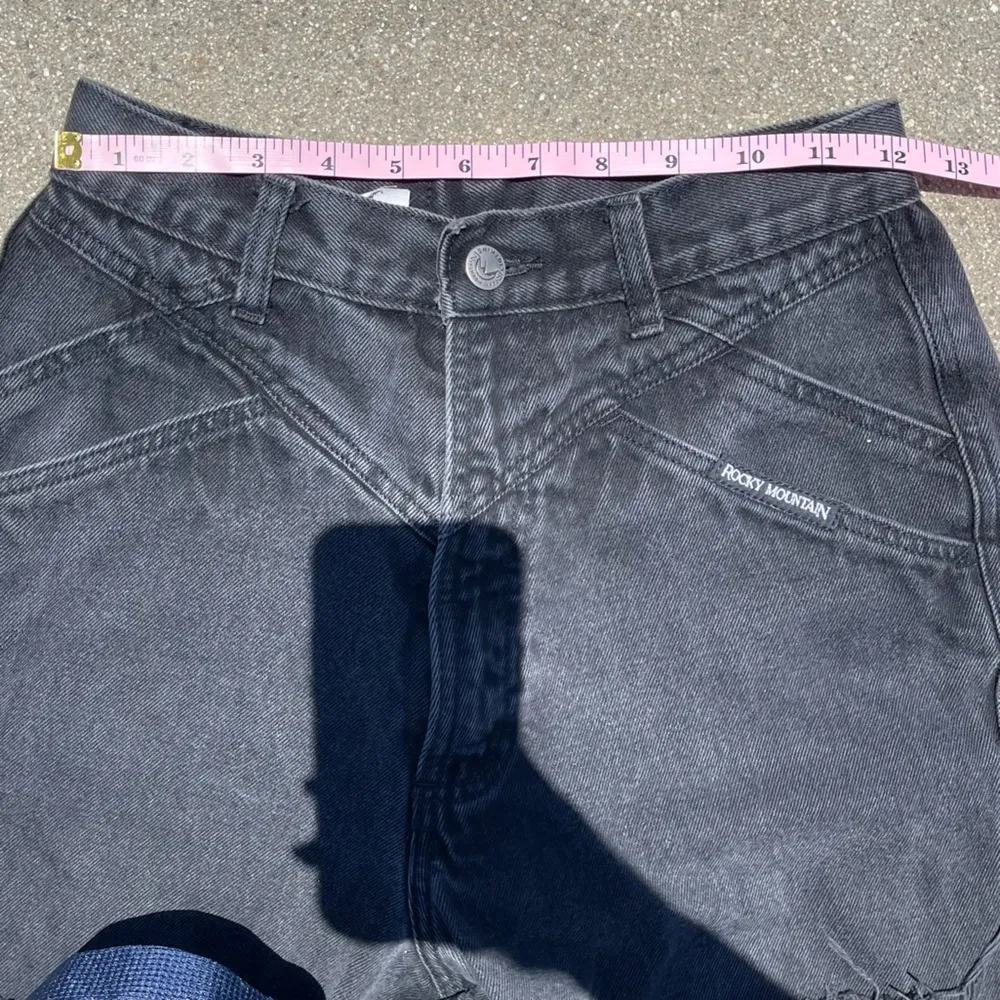 Vintage Rocky Mountain Clothing Co. Distressed High Waisted Jeans size 28/7 - Image 13