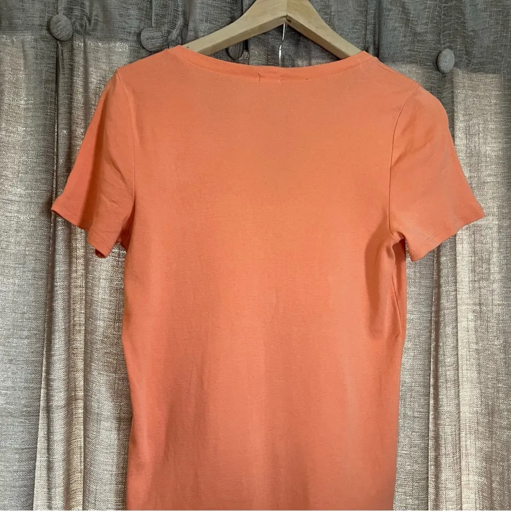 J Crew V-Neck Orange T-Shirt Size Medium - Image 8