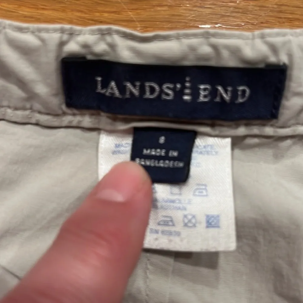 Lands’end women’s beige short size 8 . - Image 4