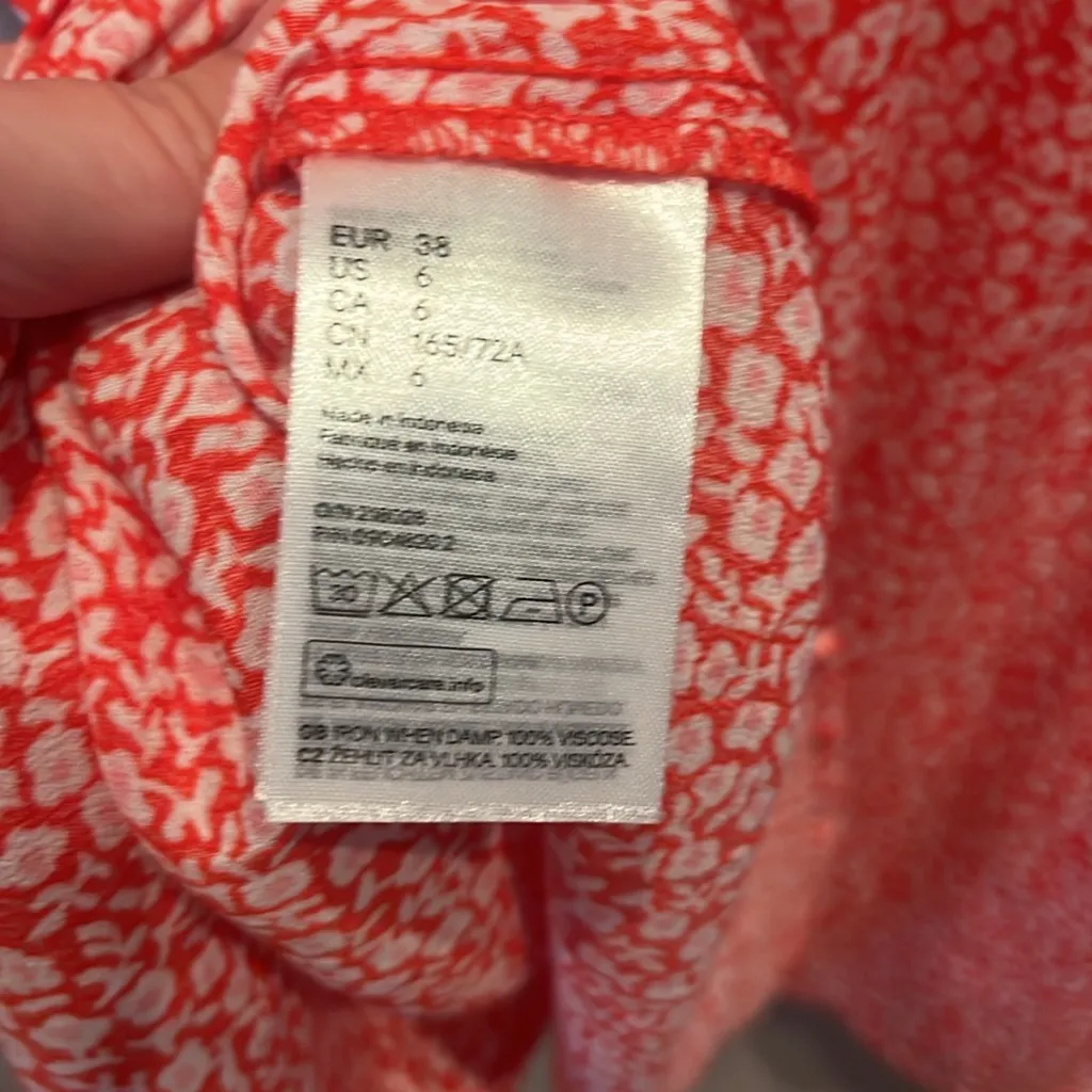 H&M Women’s Long Floral Viscose Skirt Size 6 red pink - Image 8