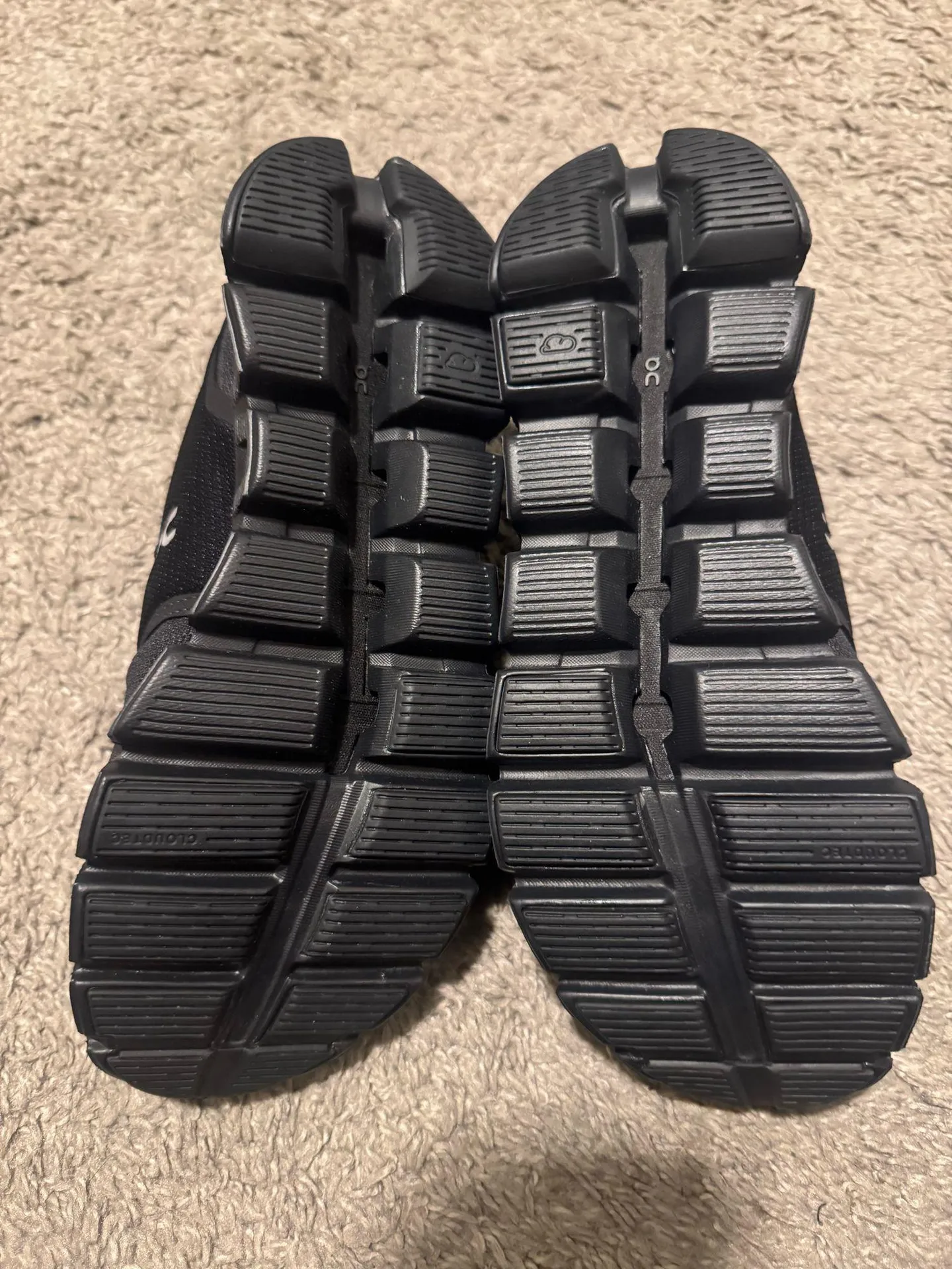 On Cloud 5 all black women’s running shoes - Image 6