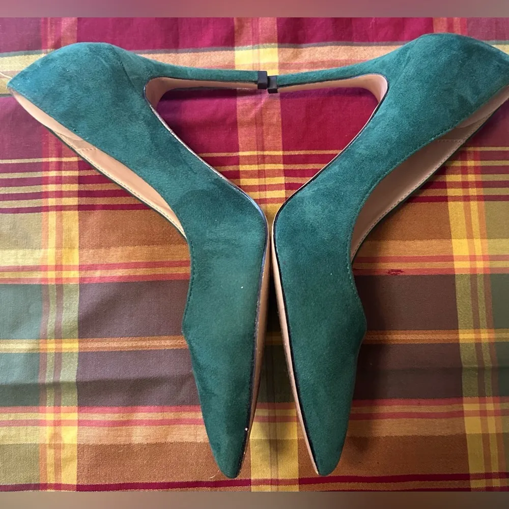 Joy In Love green suede heels sz 7.5 - Image 4