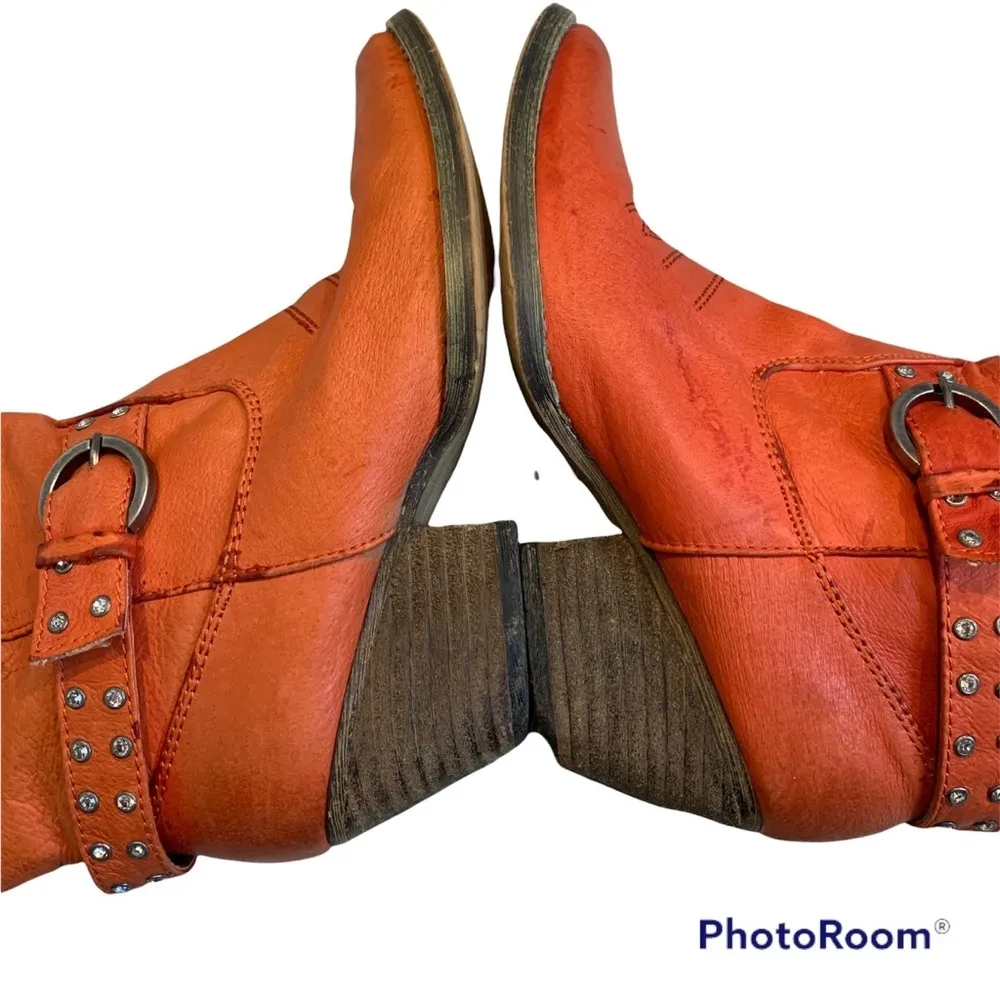 Very Volatile Orange Leather Boots, Sz 5.5 - Image 8