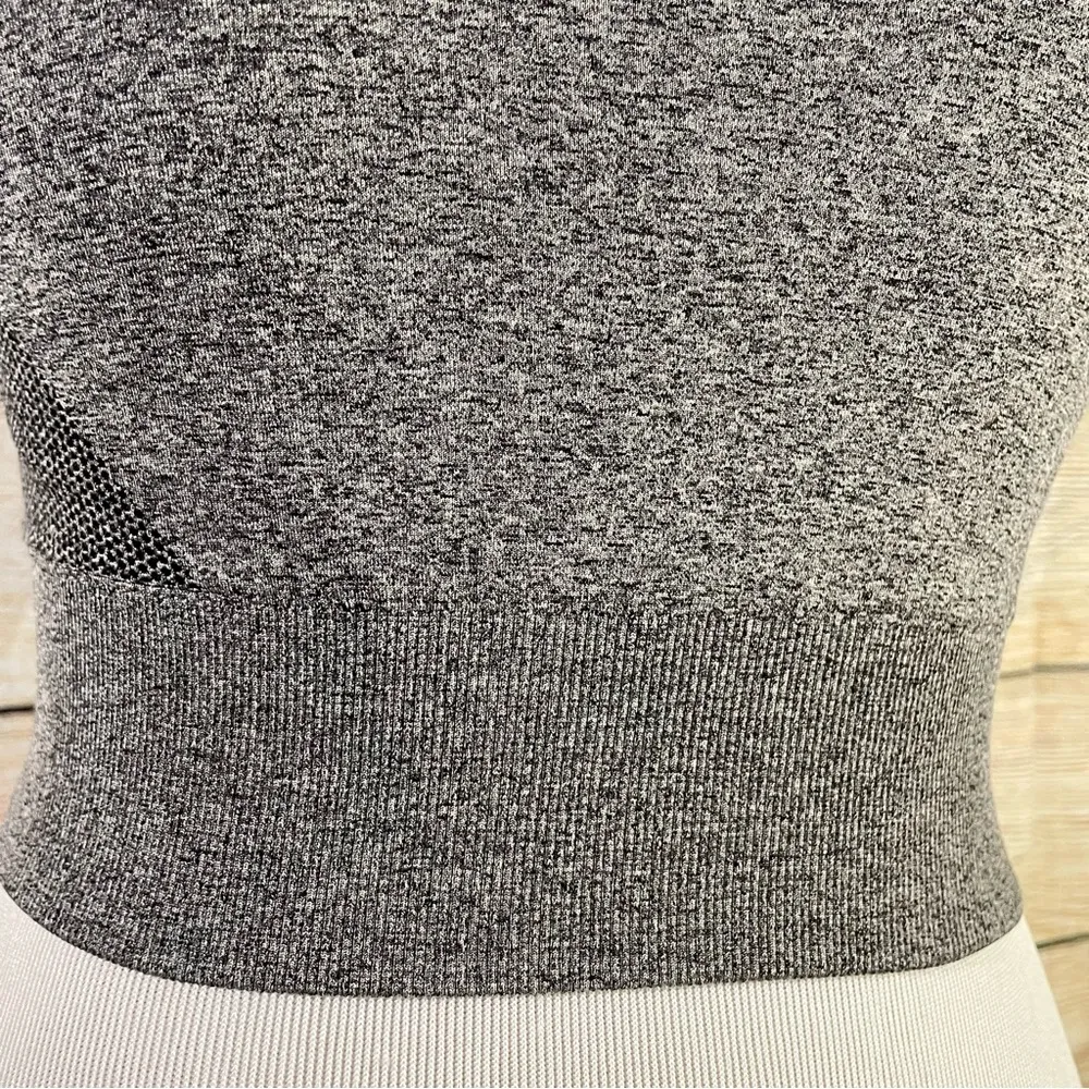 body rhythm gray sports bra strappy back women size Large - Image 6