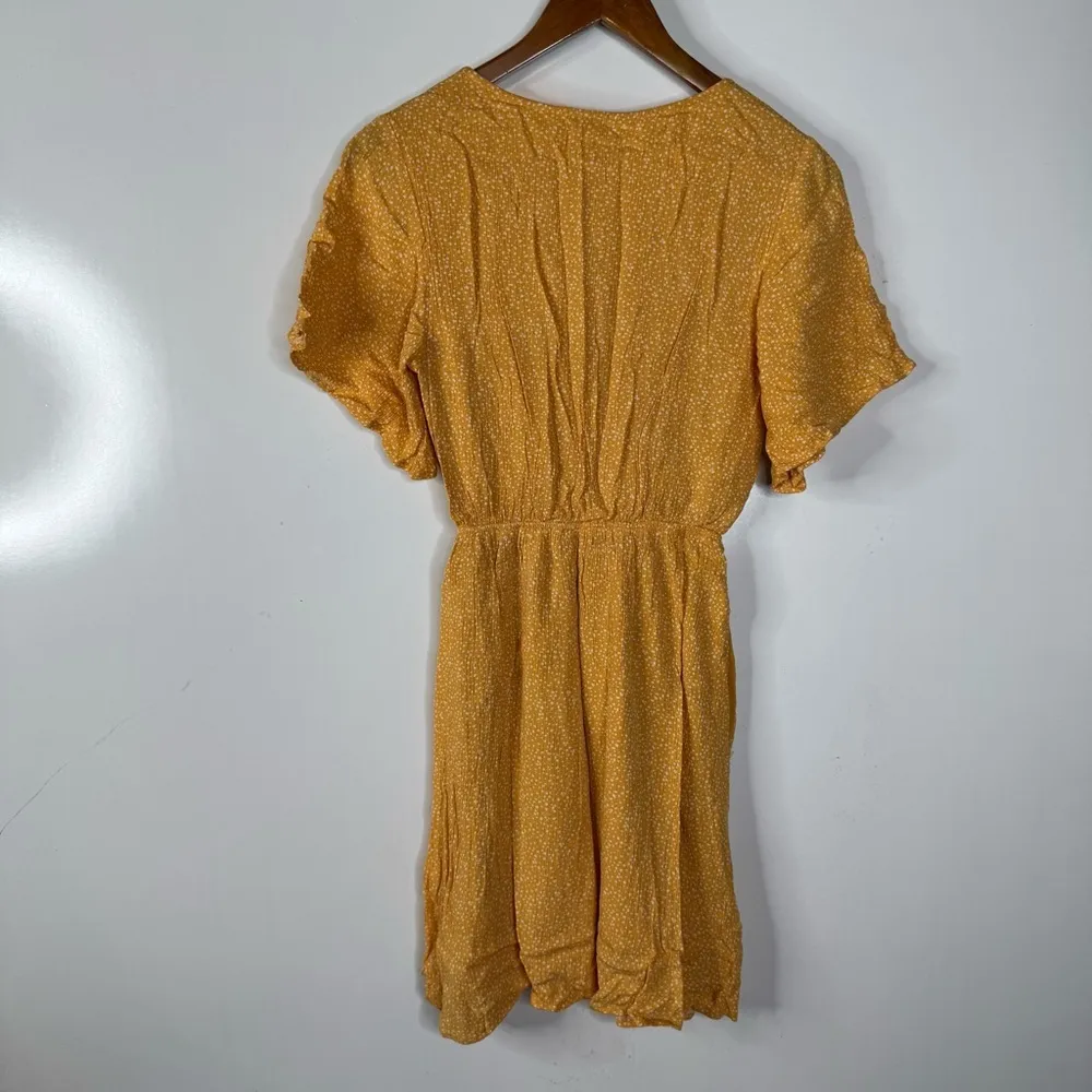 Abercrombie‎ & Fitch Yellow Mini Dress Size Small - Image 2
