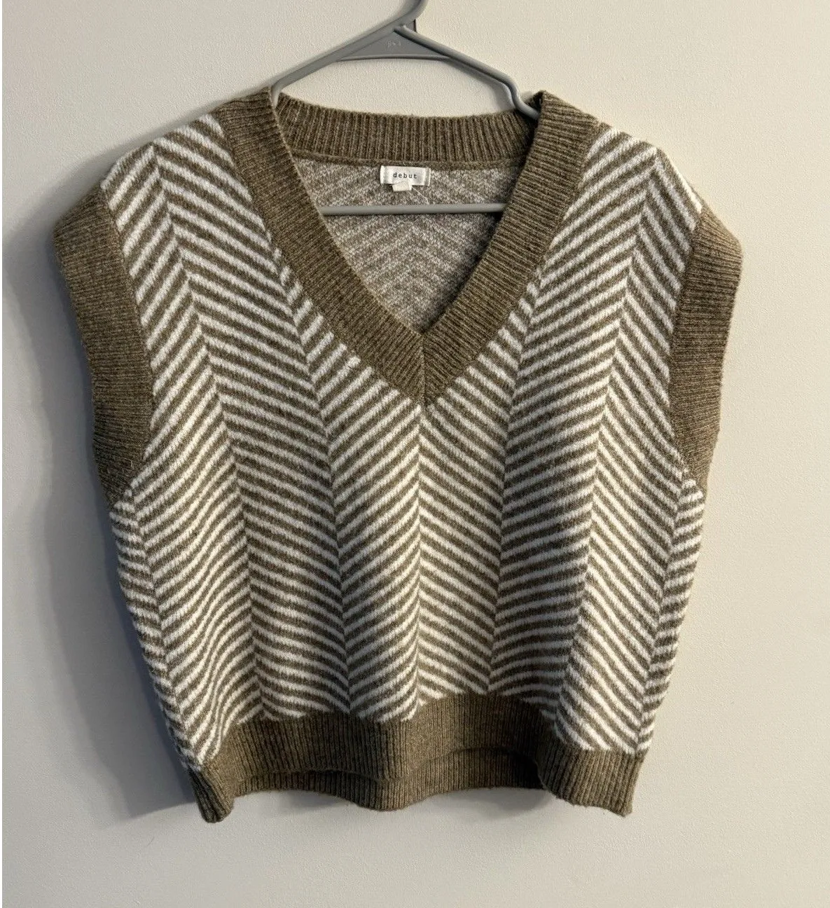 Debut Beige Tan Herringbone Women's Cropped Knit Sweater Vest M Cottage‎ Core - Image 1