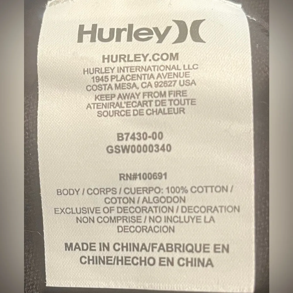 Bodie sweater size Medium - Image 5