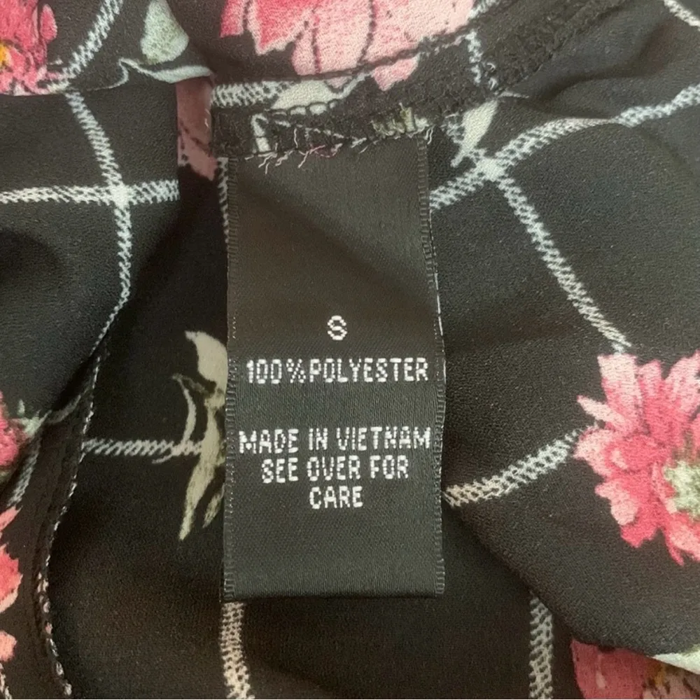 BCX Windowpane Flutter Sleeve Blouse with Cut Out Design - Image 5