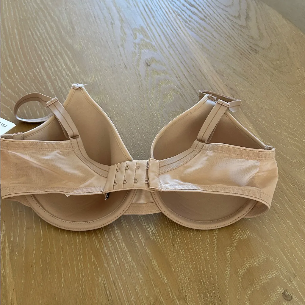 Chantelle Essential Full Coverage Smooth Bra, Nude,Size 32DD - Image 3