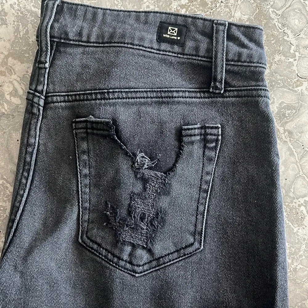 Letter to Juliet Washed Black Denim Shorts, Size M New w/Tag Size M - Image 10