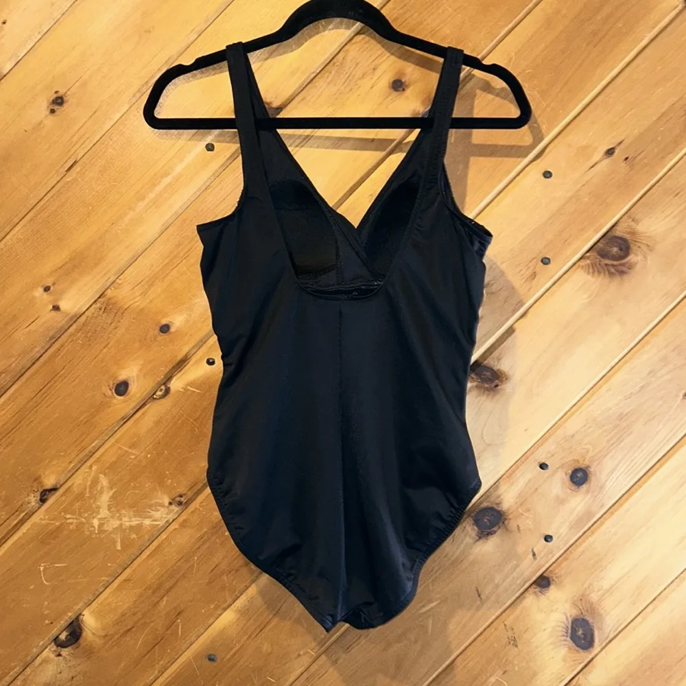 Magic Suit Miracle Suit Must Haves Oceanus One Piece Slimming Black Swimsuit - Image 7