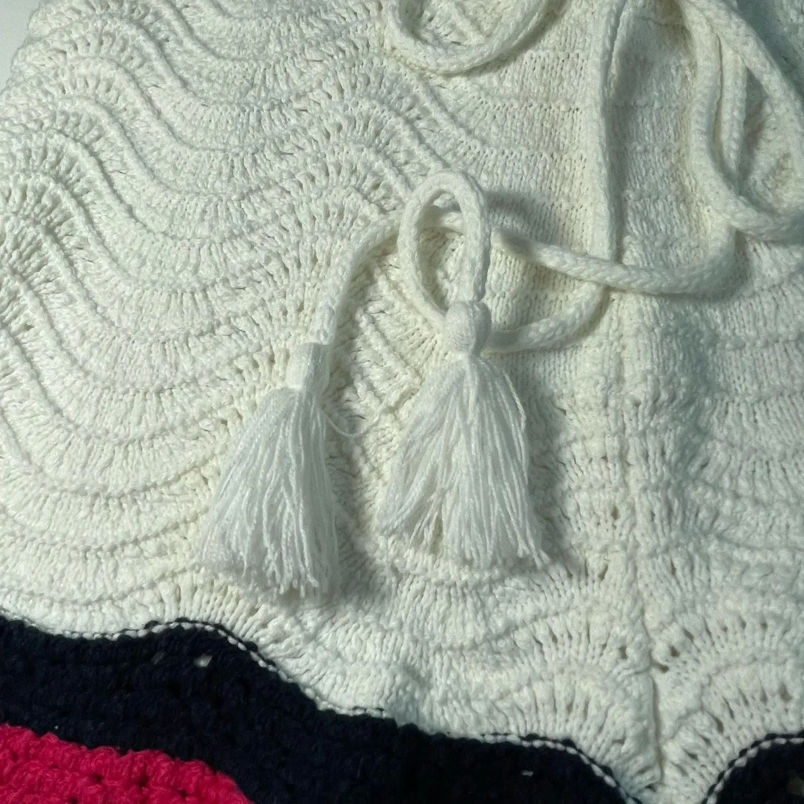 House Of Harlow 1960 Crochet Knitted‎ Tassel XS White Multcolor Trim Boho Shorts - Image 8