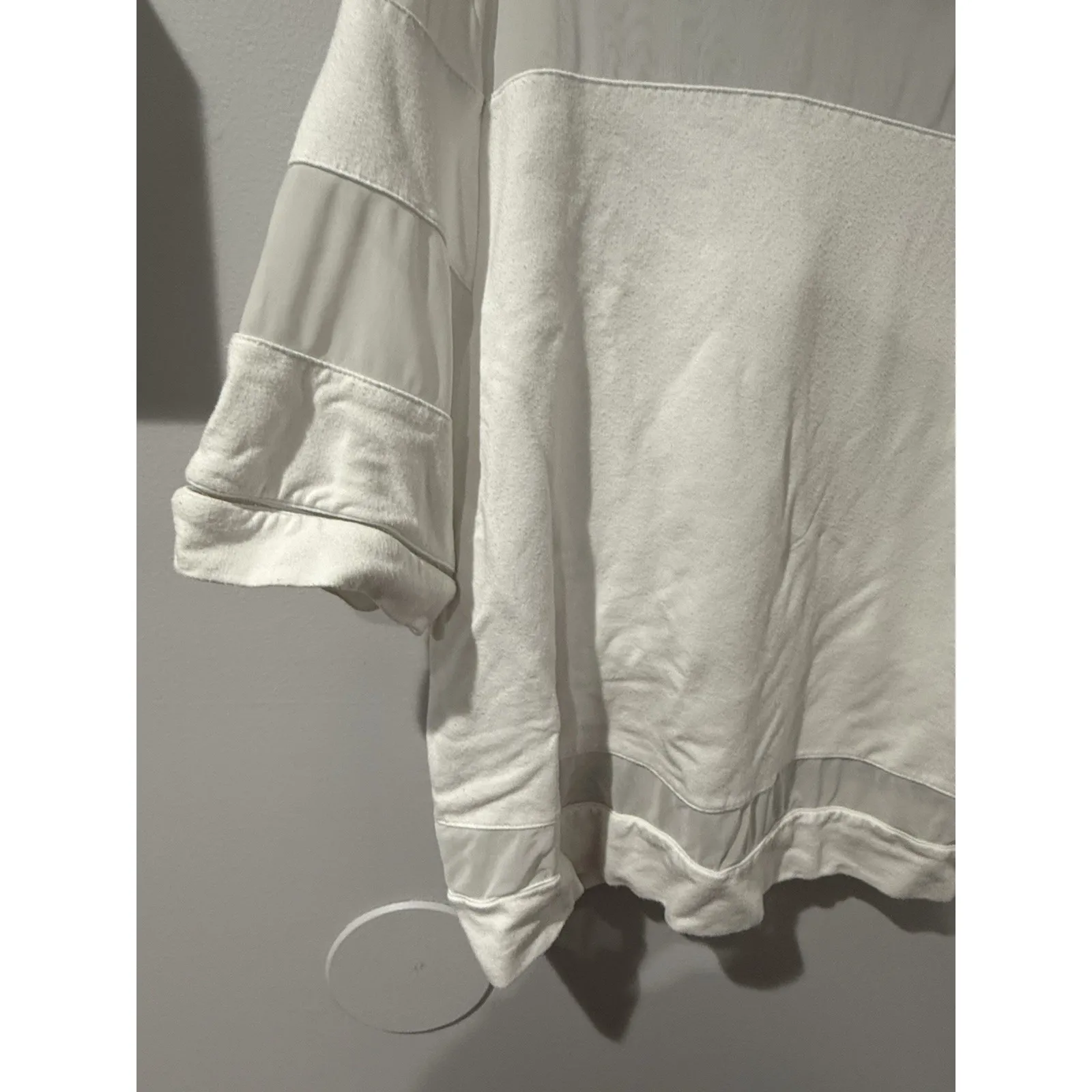 Alo Yoga White Mellow Mesh Sheer Boxy Short Sleeve Tee Size‎ Large U - Image 3