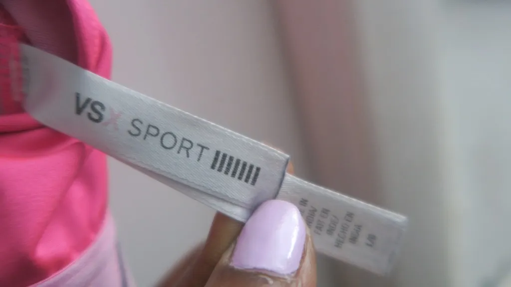 Victoria's Secret VSX Sport bra sporty exercise workout in hot pink size large. - Image 5