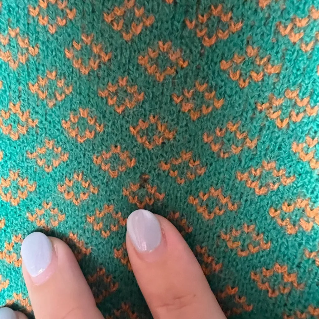 Green Blue Crew Neck Sweater with Geometric Pattern Retro Style - Image 7